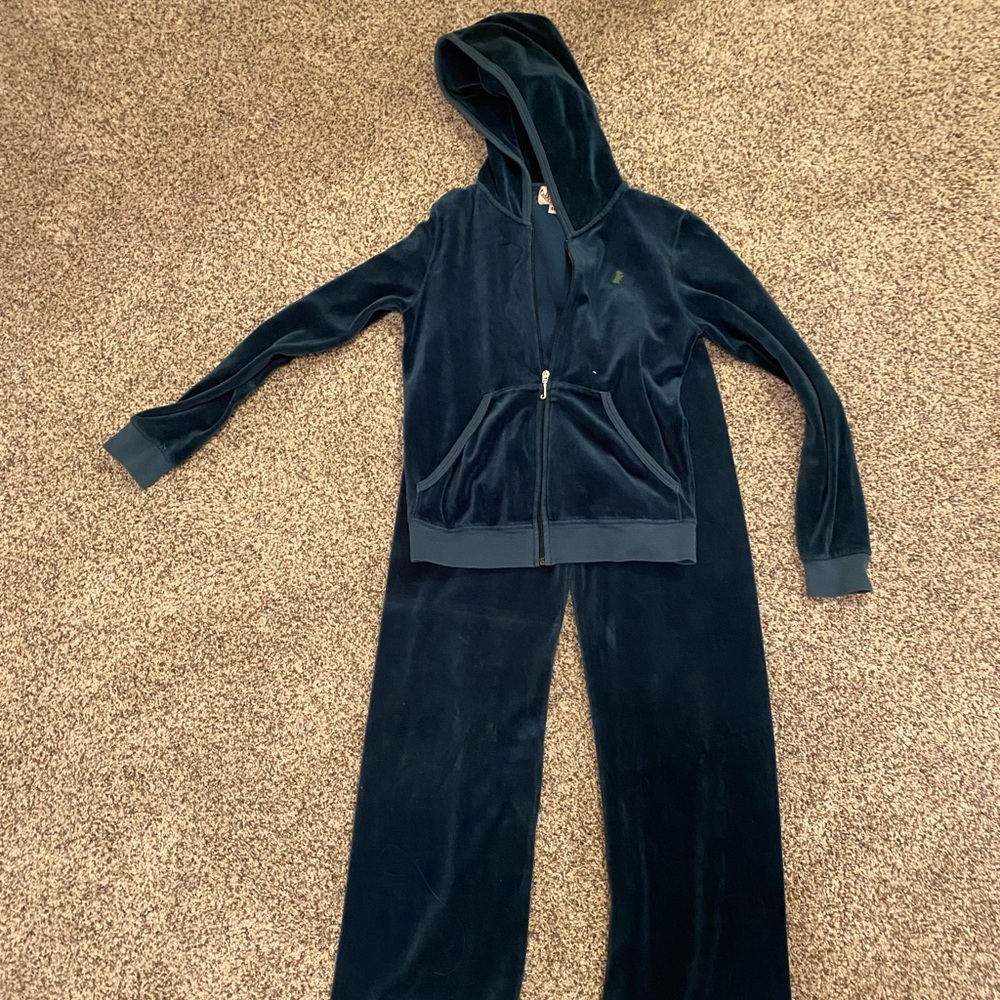 Juicy couture set